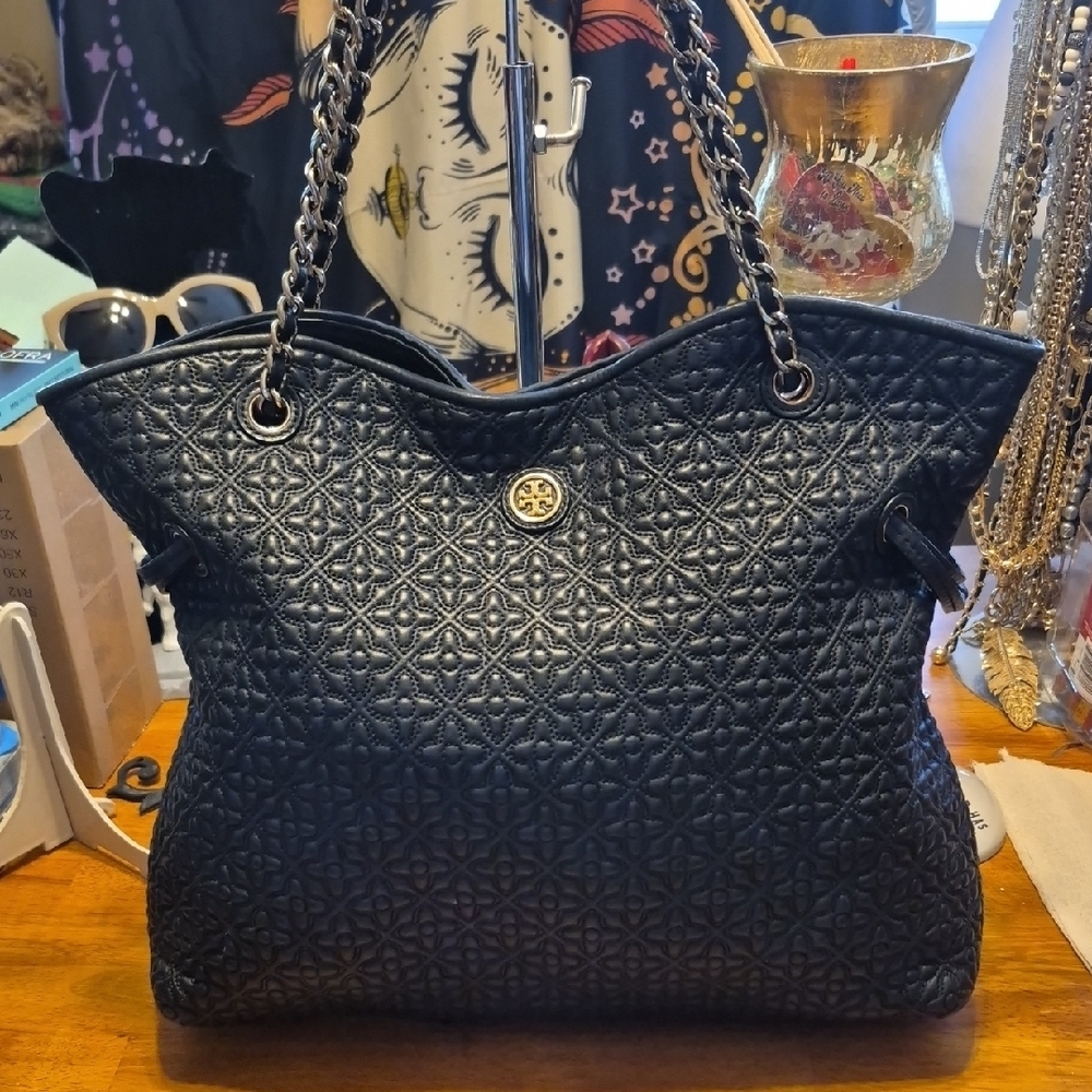 Tory Burch Black Quilted Leather Chain-Handle Crossbody Tote Great Condition